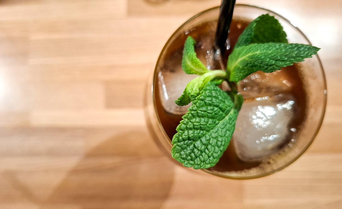 Šodien gatavosim EPISKO Ukrainas klasiku - BORŠČU ar ķiploku PAMPUŠKĀM!

Vēl pagatavošu APELSĪNU - KAFIJAS krēmu, ASĀS siera bumbiņas un APELSĪNA dzērienu ar ESPRESSO!

ĻOTI priecāšos par LIKE un SHARE, tas man ĻOTI palīdz!

:)  Ķeramies klāt!

🧵👇