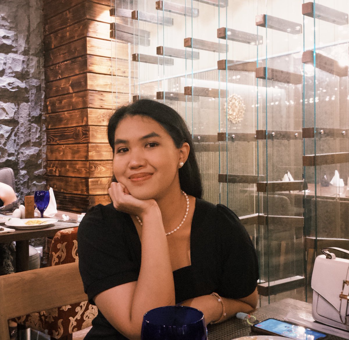 mumurshu's tweet photo. Qrt pake foto kalian vs idol yang seumuran kalian
ulang tahun cuman beda sebulan, dinner bareng sih.
#batakpride #HORAS https://t.co/OEOPikApy3