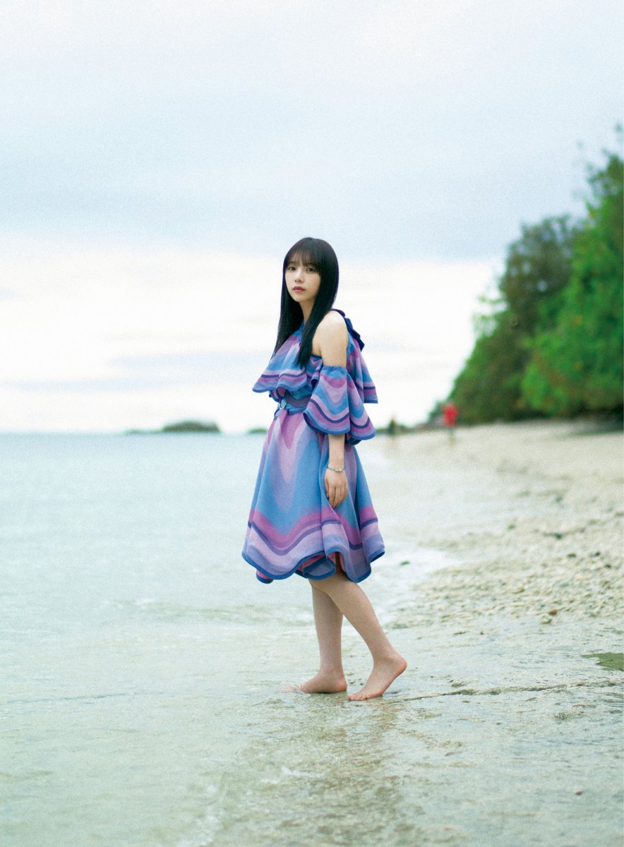 乃木坂46与田祐希、3rd写真集『ヨーダ』 裏表紙を一挙公開❗️ 💬 全4