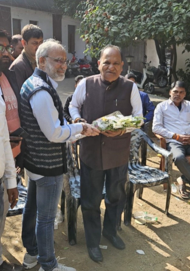 Shankar_Dubey18's tweet image. रांची की जनता के लिए सदैव खड़े रहने वाले लोकप्रिय विधायक श्री CP Singh  जी को जन्मदिन की ढेर सारी बधाई। बाबा बैद्यनाथ से आपके स्वस्थ और सुदीर्घ जीवन की कामना करता हूं... 
#CPSingh #shankarldubey