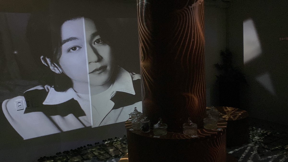 📍AC’SCENT 신촌(악센트)

직접 시향해보고 좋아하는 향을 골라 
나만의 향수를 만드는 생카인데… 
진짜 분위기 미쳤어요(P) 
데이식스 노래와 성진이 영상들 보면서 
시향하는 시간이 너무 즐거웠어요 

#성진의하루들이_모여_소중한추억으로 
#성진 #SUNGJIN #DAY6 #데이식스