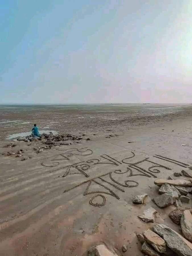 লুকোচুরি খেলতাম সবাই মিলে 
কেউ লুকাতো কেউ খুঁজতো 
একদিন সব বন্ধুরা লুকিয়ে গেল 
আর খুঁজে পেলাম না 
বুঝলাম বড় হয়ে গিয়েছি
কত কি রোজ মনে হয় 
সব কি আর সত্যি হয় 
কিছুটা ভুলতে হয় 
কিছু তো মানতে হয়।