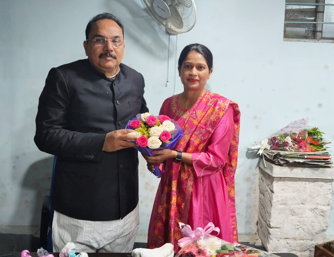 Nirmala Bharti (@nirmalabharti_) on Twitter photo पोड़ैयाहाट विधानसभा क्षेत्र से विधायक बड़े भैया आदरणीय श्री प्रदीप यादव जी को जन्मदिन की बहुत बहुत बधाई एवं शुभकामनाएं।
माँ प्रकृति से आपके उत्तम स्वास्थ्य एवं दीर्घ जीवन की कामना करती हूं।
<a href="/PradeepYadavMLA/">Pradeep Yadav</a> पोड़ैयाहाट विधानसभा क्षेत्र से विधायक बड़े भैया आदरणीय श्री प्रदीप यादव जी को जन्मदिन की बहुत बहुत बधाई एवं शुभकामनाएं।
माँ प्रकृति से आपके उत्तम स्वास्थ्य एवं दीर्घ जीवन की कामना करती हूं।
<a href="/PradeepYadavMLA/">Pradeep Yadav</a>