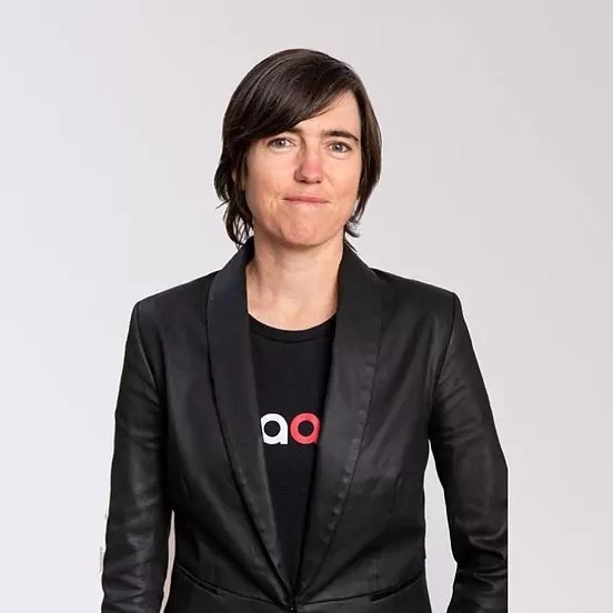 ¿A cuáles de estas cuatro mujeres conocéis?

Ana Botín, Belén Garijo, Beatriz Martín y Raquel Urtasun.

Si la respuesta no es a las cuatro, deberíais empezar a investigar sobre ellas. Son las españolas que asistirán a la reunión del Foro Económico Mundial en Davos.