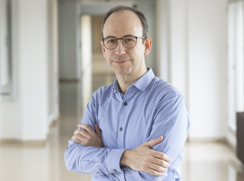 ICO_oncologia's tweet photo. Ernest Nadal és el nou director de #recerca i #innovació de l'@ICO_oncologia. Té com a objectiu potenciar la institució com a centre de recerca en #càncer a nivell nacional i internacional, amb la coordinació dels instituts de recerca vinculats.
➡️ https://t.co/CtR6HkWVOl https://t.co/Rkr4XFUhpJ