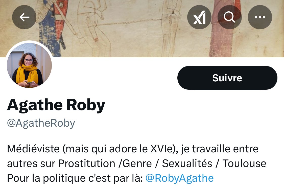GenZemmour's tweet photo. Madame Roby, élue LFI, s’offusque de fèves à l’effigie de Jesus, Marie ou Joseph. 

Faut-il rappeler à cette « historienne » le sens de la galette des rois ? 

Elle qui n’hésite d’ailleurs pas à faire des courbettes aux islamistes. 

#Tartuffe https://t.co/zhXxADy82d