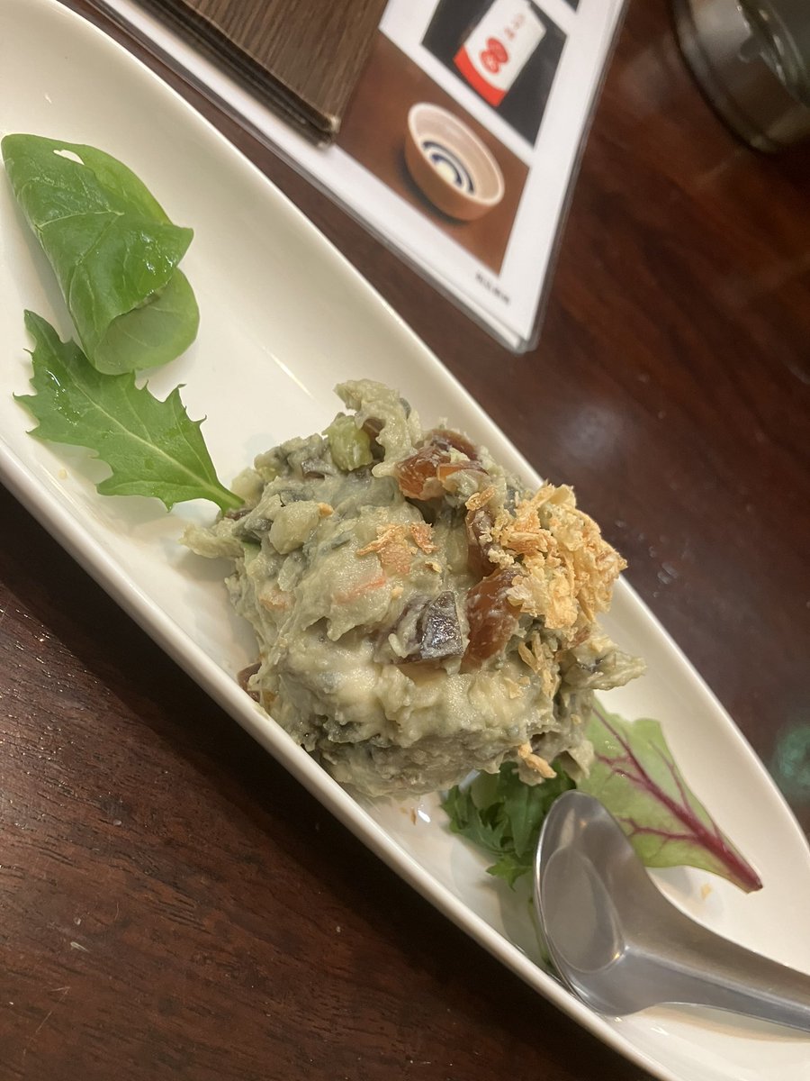 StationBenefit's tweet photo. …からの3軒目は、お馴染み【#SHIGI china kitchen】さん♪
こちらも何食べても美味しい…と言いながら毎回ポテサラばっかり頼んでる(笑)
シュウマイもウマウマ!
話も弾んで結構呑みました(*´꒳`*)
#呑んだくれ日記 https://t.co/2qxGSqKzAn