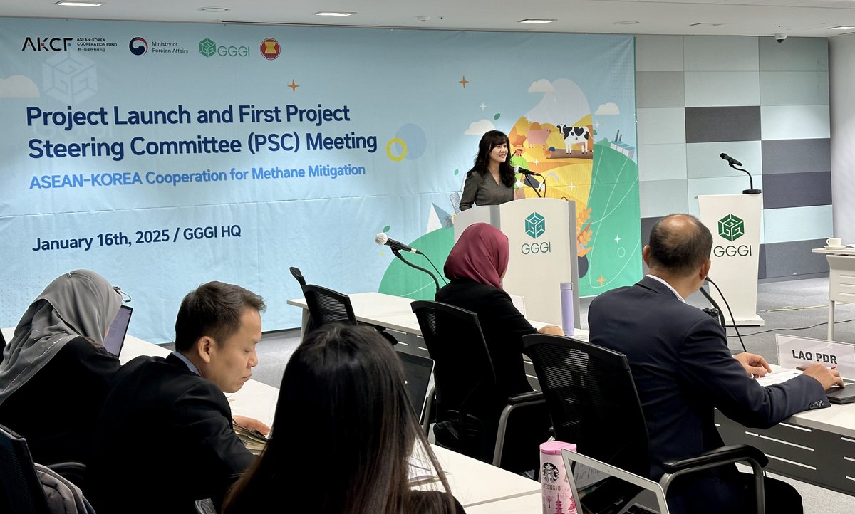 🌏 #GGGI launched the ASEAN-Korea Cooperation for Methane Mitigation (AKCMM) project. Funded by the ASEAN-Korea Cooperation Fund, this project aims to cut methane emissions &amp; drive #greengrowth in #ASEAN. 👉 Read more: bit.ly/4gWMYhV