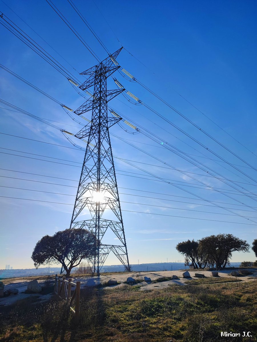 El gigante de hierro y su corazón de fuego.

#pipol 🥰😘
