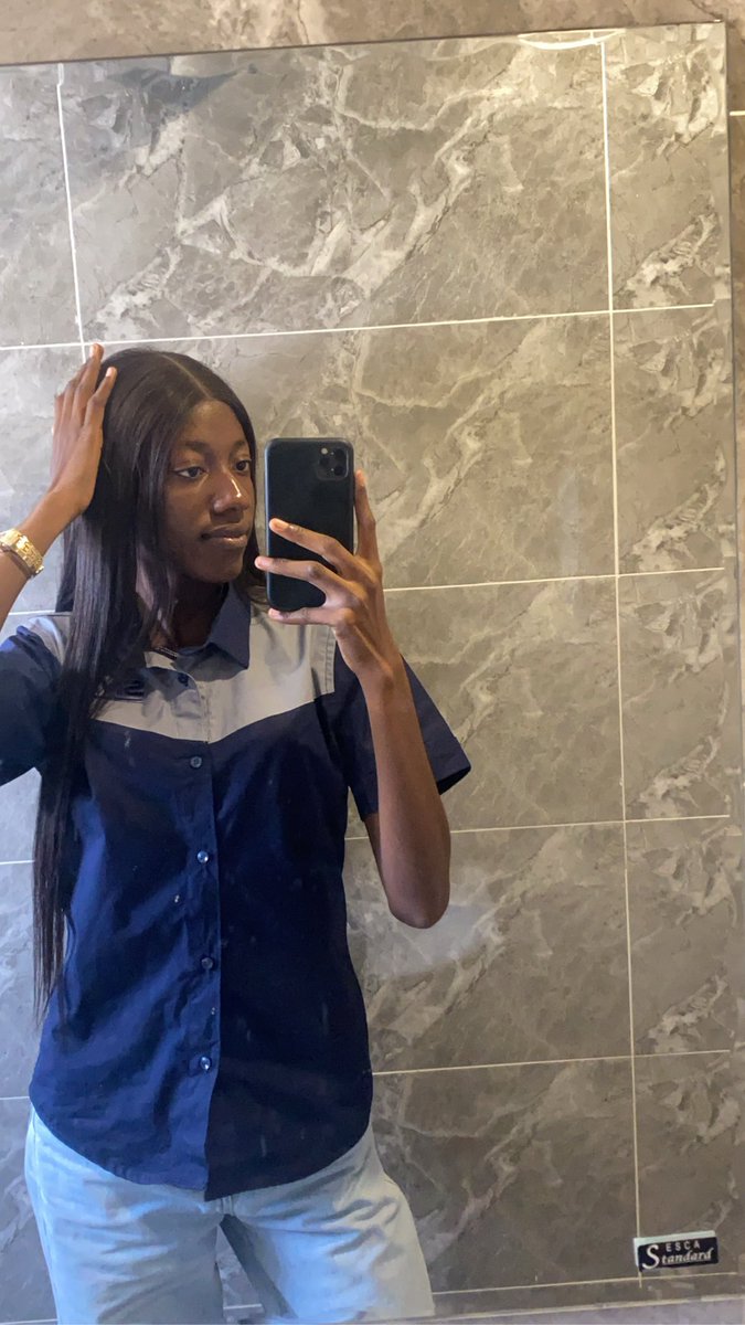 Ade_adetounn's tweet image. Hi My name is Taiwo.
I sell authentic designer perfumes, ranging from luxurious high-end options to more budget-friendly choices.
My priority is your satisfaction❤️ I strive to help you find the perfect scent to match your unique style and budget.
Make me your perfume plug🤲🏻