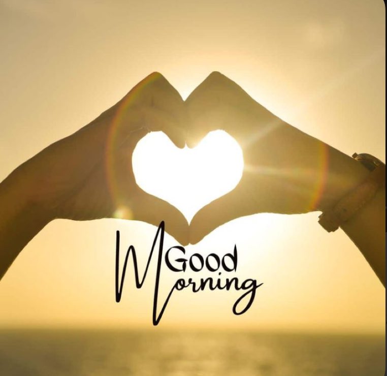 x_JustMe_xxx's tweet photo. Morning my Twitter lovelies! 
Happy Friday Eve! 🙌🏼
#nearlyweekend #weekendloading 
#fridayeve #thursdaymood https://t.co/BDVeACja5O