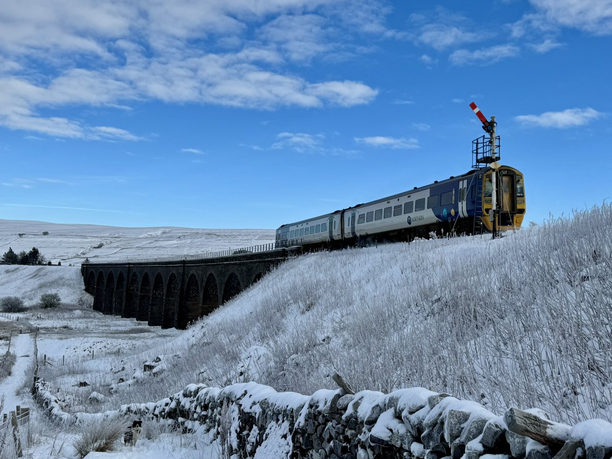 Yorkshire Dales National Park tweet media