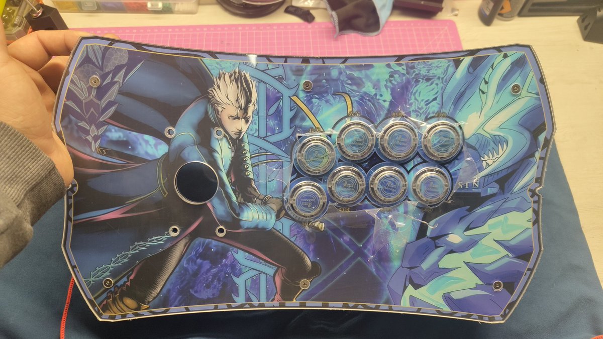 XBattleMonkeyX's tweet photo. Coms complete open!!!!
#arcade #arcadestick #fightstick #leverless #custombuild #customarcade #FGC https://t.co/d5z2JIYsys