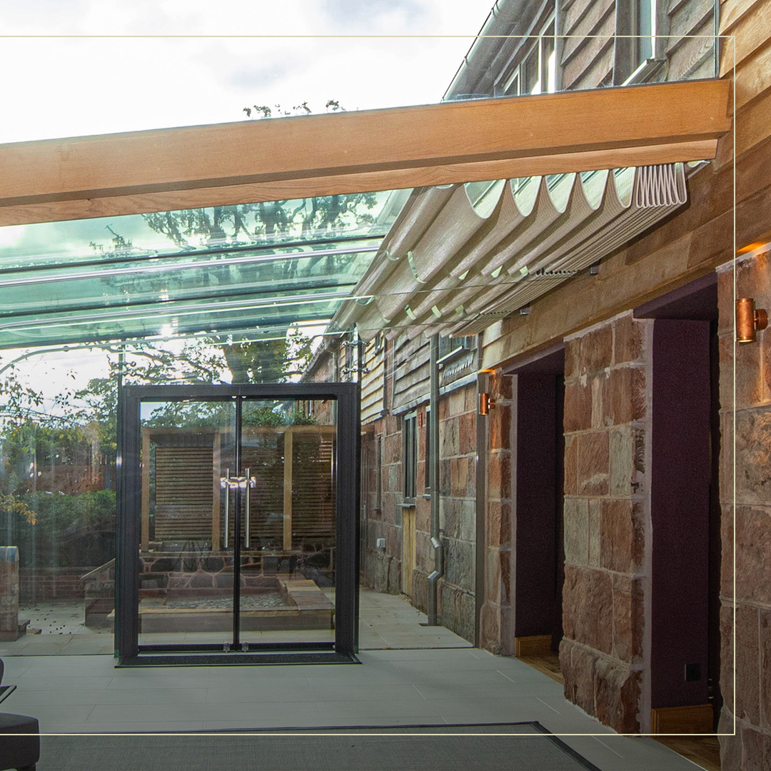 WINTERGARDEN FRENCH PINOLEUM BLINDS IN GLASS BOX EXTENSION. 

#blinds #interiordesign #curtains #homedecor #rollerblinds #shutters #windowtreatments #interior #wallpaper #home