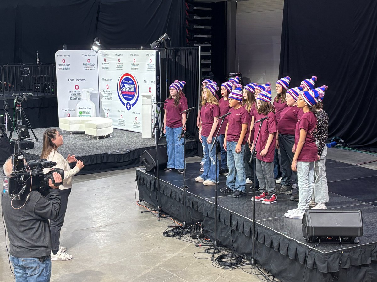 WichitaUSD259's tweet photo. Thanks to Ascension Via Christi for hosting 6th Grade Day at the US Figure Skating Championships. Our middle school students had a blast seeing world-class athletes perform! @ViaChristi @VisitWichita @USFigureSkating @INTRUSTarena @MayberryMMS https://t.co/5gqy59NqRd