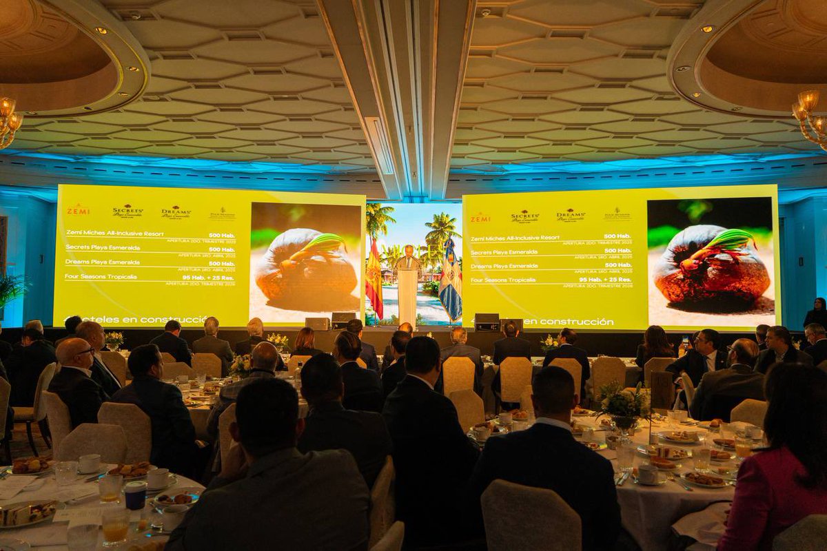 DavidColladoM's tweet photo. El segundo día de #FITUR2025 inició con un Desayuno de Inversión donde presentamos el potencial de nuestros destinos emergentes: Punta Bergantín, Miches y Cabo Rojo. 

#RDEnFITUR2025 https://t.co/a8CJP8FJA0