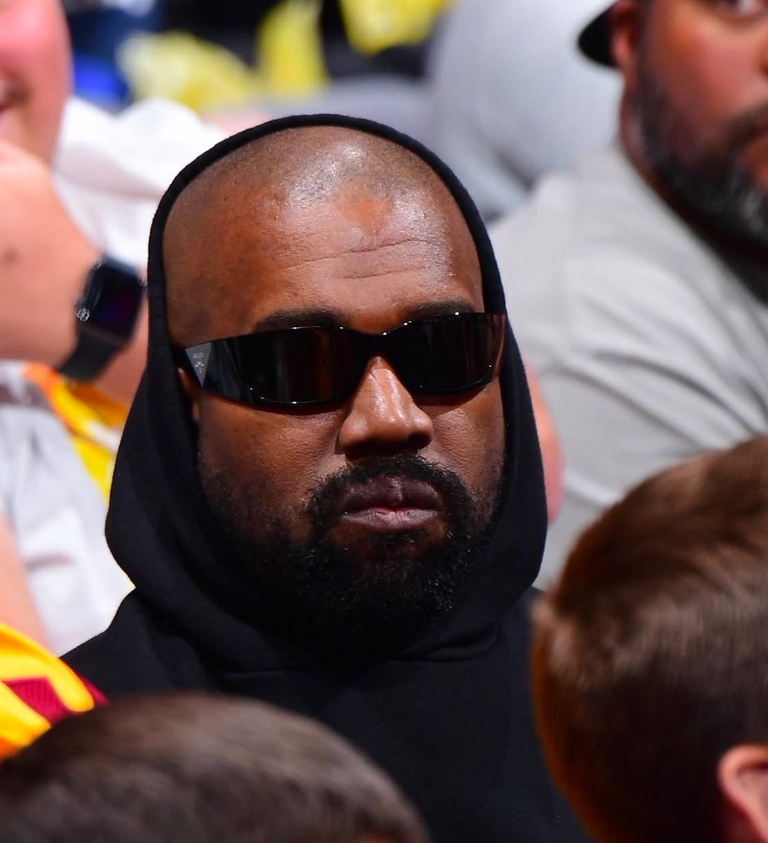 DndaTimes's tweet image. Ye's net worth is confirmed at $2.77 Billion in 2025 💹

by Eton Venture Services