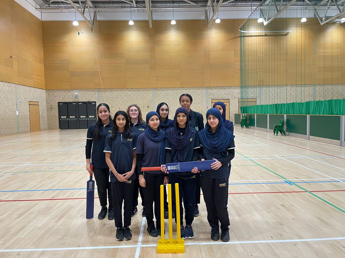Year 9 and 10 girls joined forces to execute some great cricket skills at Inspire leisure complex on Wednesday . Having won both their games they are through to the county finals in March! Well done girls 🏏 <a href="/DenbighHigh/">Denbigh High School</a> <a href="/NeelyHayes/">Mrs Neely-Hayes MBE</a> <a href="/hannahharwood4/">Hannah Harwood</a>
