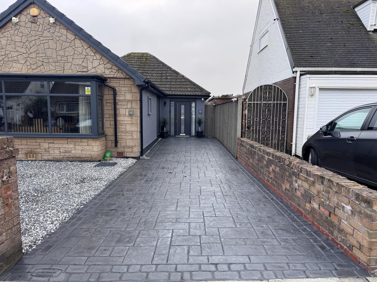 NCobblestone's tweet photo. DRIVEWAY #FYLDECOAST
A stunning recent pattern imprinted driveway installation in #Cleveleys.
Contact us to give your property that wow factor.
#PoultonLeFylde #Fleetwood #ThorntonCleveleys #Blackpool #LythamStAnnes #Kirkham #Weeton #Freckleton
https://t.co/FSlstLyOWz https://t.co/4nNZ1v6agI