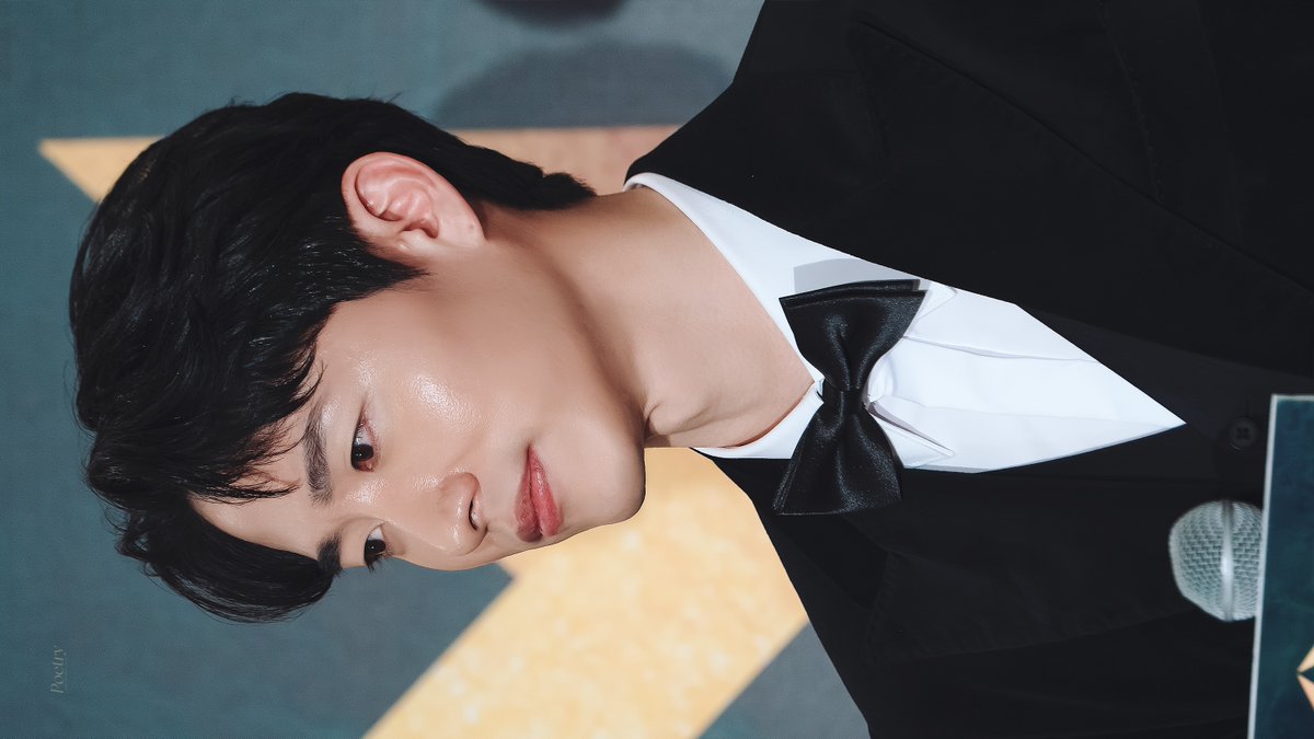 𝙋𝙤𝙚𝙩𝙧𝙮 tweet media