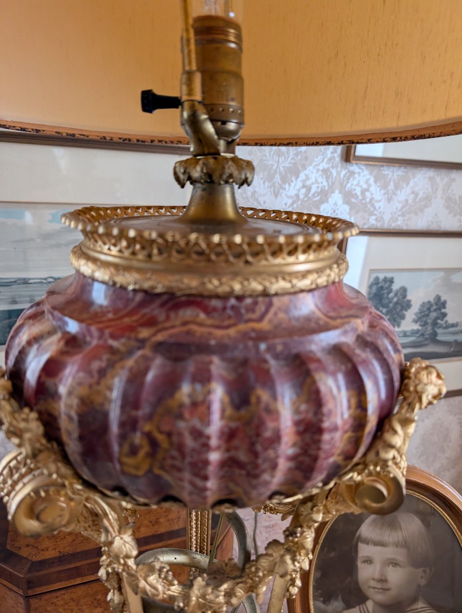 JoeHelpern's tweet photo. @Torrox4 @WallaceMuseum My mother passed and she had this item. Can you help me identify it? https://t.co/eJPuXCeNhx