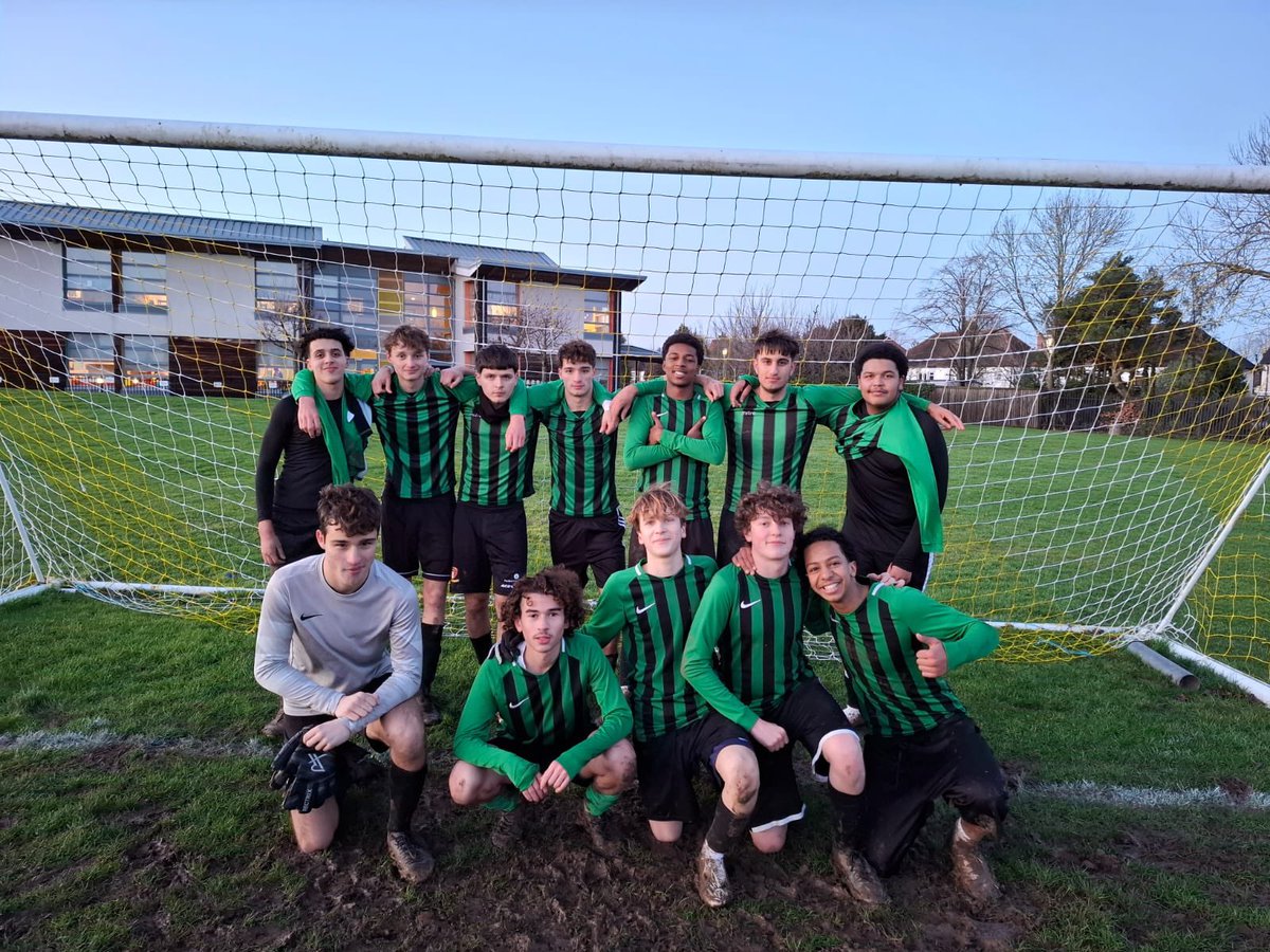 Well done to our <a href="/QPCS/">QPCS</a> Sixth Form Boys Football team who got another win in the Brent League beating Preston Manor 5-0 👏 

4 wins from 4 🫡