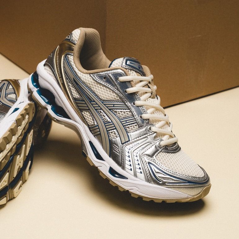 solefed's tweet photo. Sizes added - Asics Gel-Kayano 14 'Cream/Silver' #Ad 

-> https://t.co/WpepTwzsNV https://t.co/YpSu5BcYRY