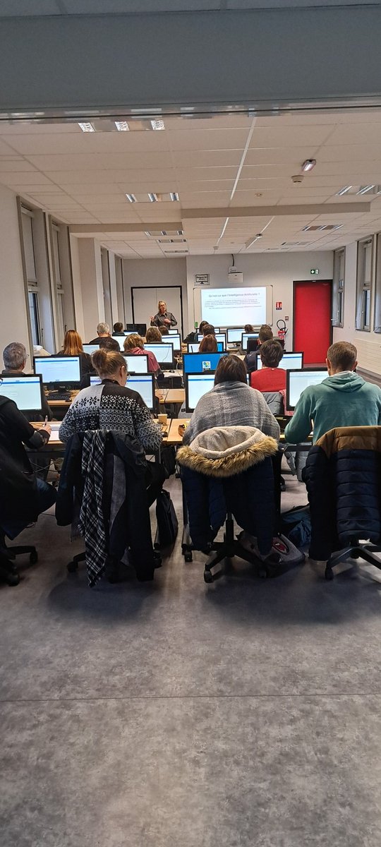 Nouvelle journée de formation #IA à Orléans au lycée Monod
(Image d illustration car j ai oublié d'en prendre une)