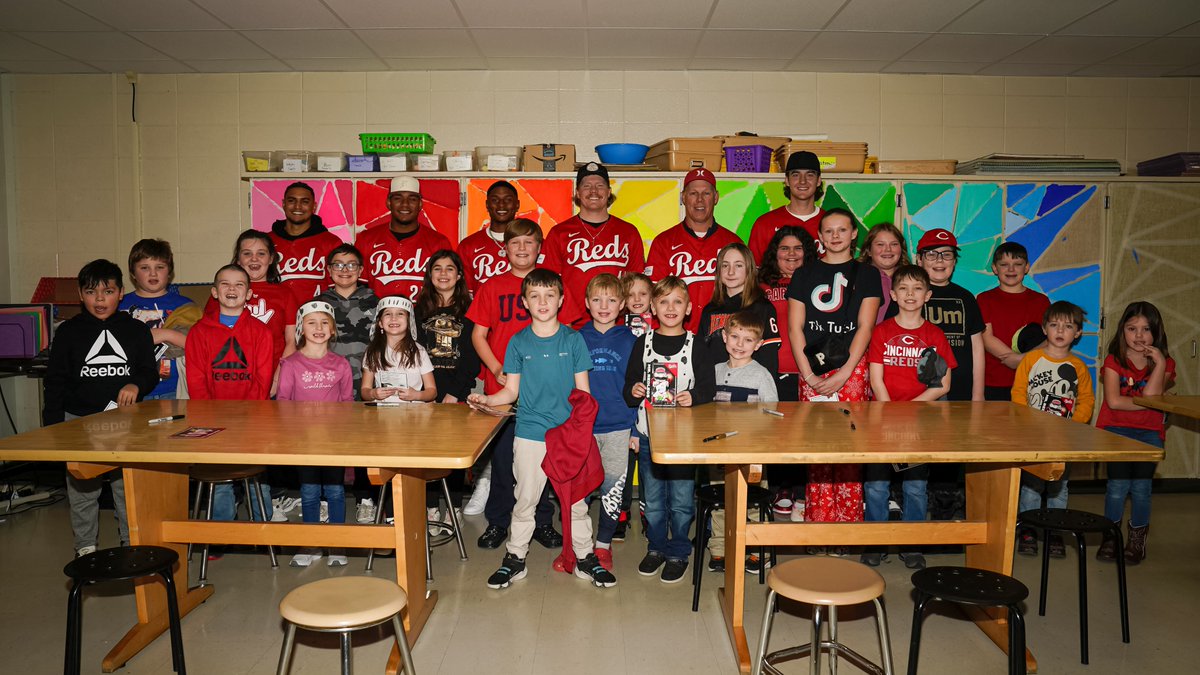 Full-time baseball players, part-time substitute teachers. 

#RedsCaravan 📍 Scottsburg Elementary School, IN