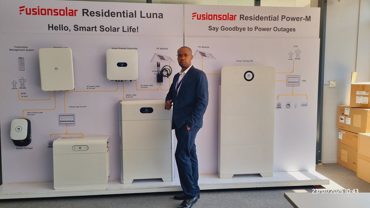 jjmakori's tweet image. Just visited the 
@Huawei
 exhibition center and was blown away by their Smart Solar Energy Solutions! These systems can power your entire household, charge your EV, and even feed surplus energy back to the grid. #HuaweiTech #SmartEnergy #RenewablePower @KenyaTvetODeL