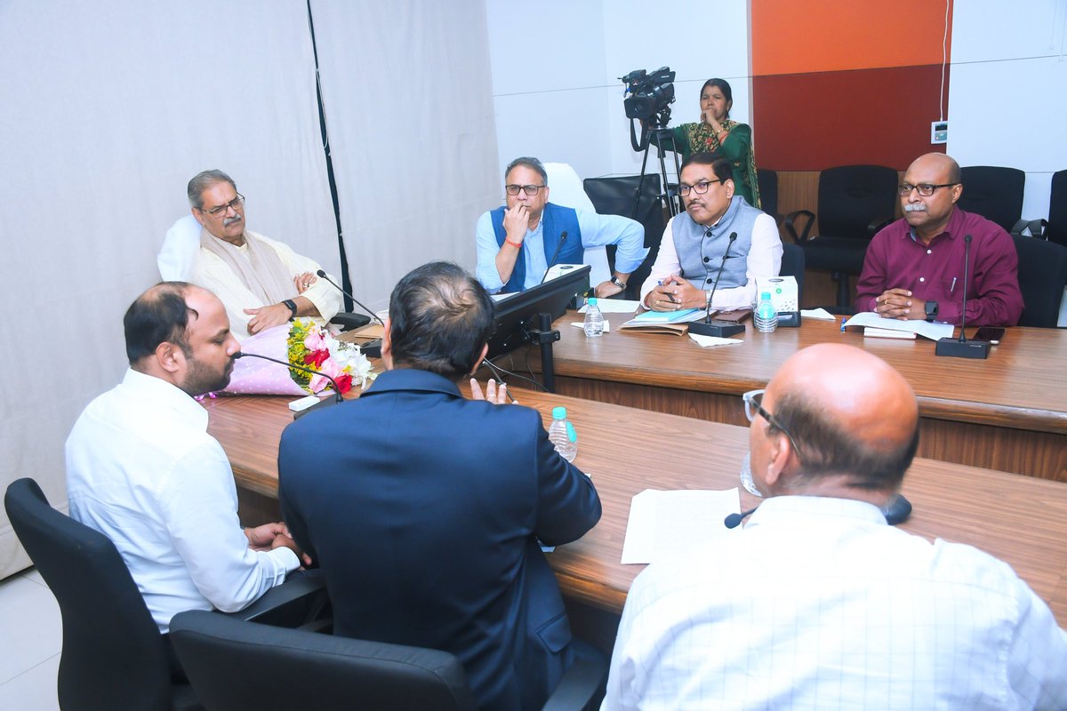 PTC_PowerTech's tweet photo. @iaemp_india @aeicpcei @EnergyOdisha @CMO_Odisha @beeindiadigital @EESL_India @SecyChief @CEA_India @RajKSinghIndia @mnreindia @ohpc_odisha @TPCentralOdisha @TPSODL @GridcoOdisha @OPTCL_Odisha @tpnodl_balasore @TPWesternOdisha @OPGC_ODISHA @OfficeOfRKSingh @PMOIndia @NITIAayog @TataPower @MsmeDepartment @PradeepJenaIAS @startup_odisha @P4Gpartnerships @CEEWIndia @WRIIndia @CLASPappliances @RockefellerFdn @usaid_india @MahindraRise @WAIPAorg @actgrants @avpn_asia @SustainPlusSDG7 @SELCOFoundation @Third_Deriv @EnergyAlliance @thecleannetwork @RockyMtnInst @IIIC_India @WorldBankIndia @ShaktiFdn @iForestGlobal @PwC @saraswati_trust @IITBhubaneswar @RS We had a highly positive and constructive meeting with Shri Kanak Vardhan Singh Deo, Hon'ble Deputy Chief Minister of Odisha, and Shri Vishal Dev, Principal Secretary, Energy Department, Govt. of Odisha on Biomass Usage in the State and generation of RE Power. https://t.co/DZFlyOJYze