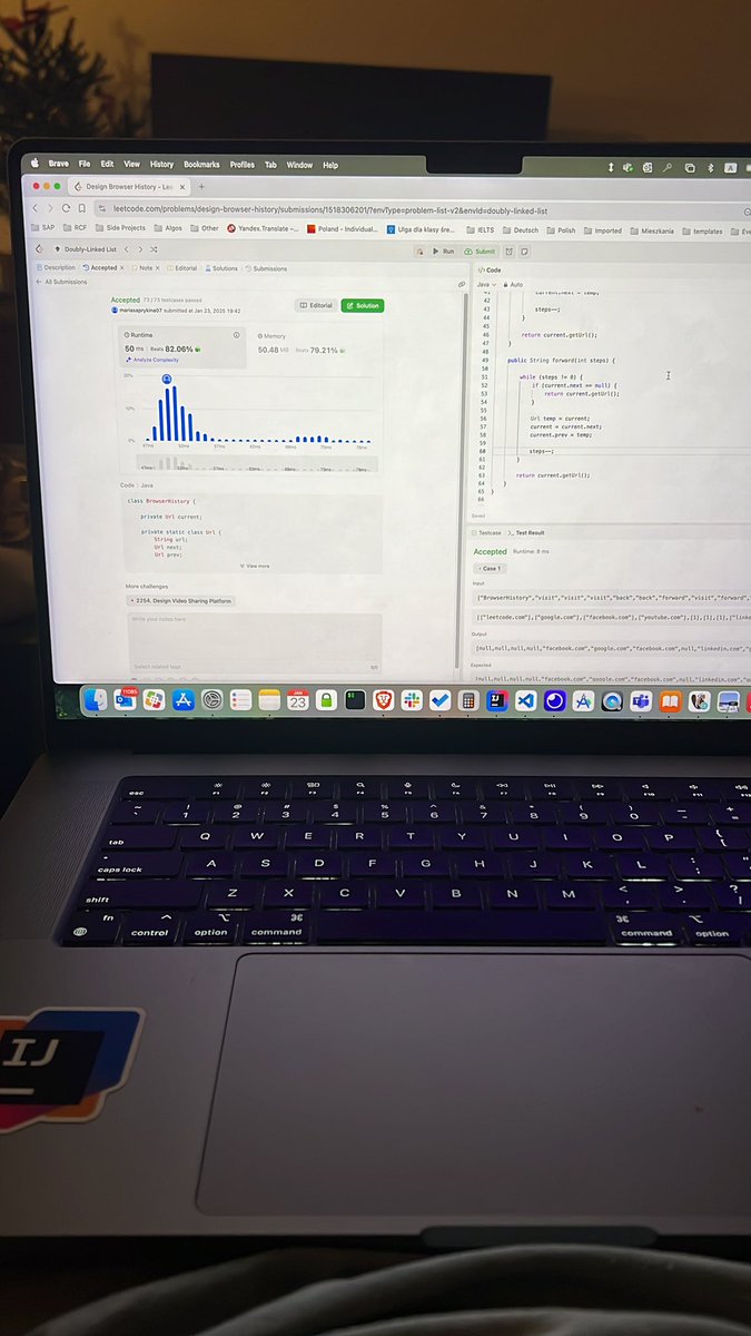 mariia__t's tweet image. My first ever medium Leetcode problem that I solved on my own!🥹💃