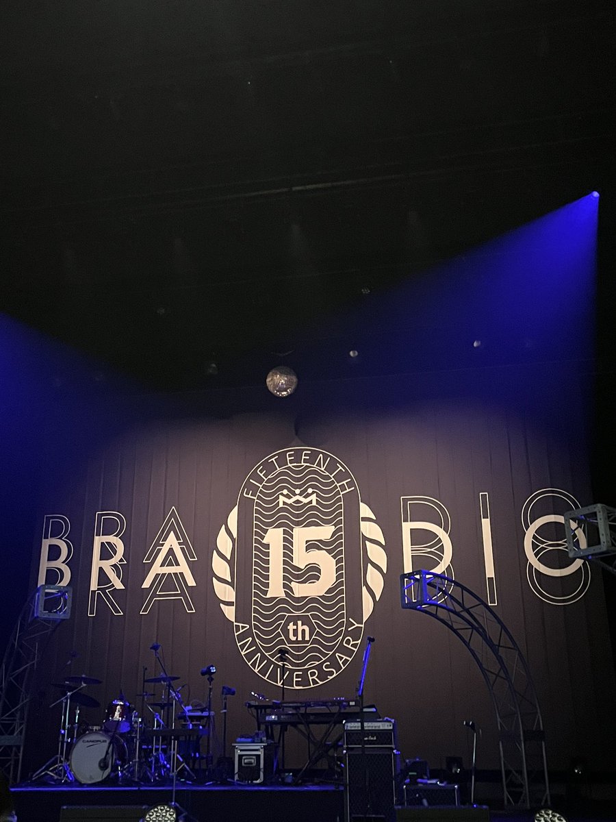 ukaur_uka's tweet photo. FUNKY SETの響き大好き！1回きりじゃもったいないからまたBRADIOのどこかで是非使いまわしてほしい（語弊）夏のアルバムタイトルの候補に（誰）またみんなでFUNKY SETしたい！あのポーズ！
#funkyset
#BRADIO
#BRADIO15th
#ふふふ https://t.co/ZOIhfh75yh