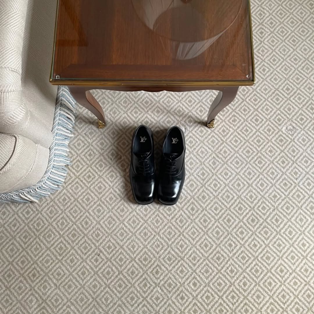 GoroSenchou's tweet photo. lihat, sepatu saya baru! https://t.co/6XwtS6j2kl