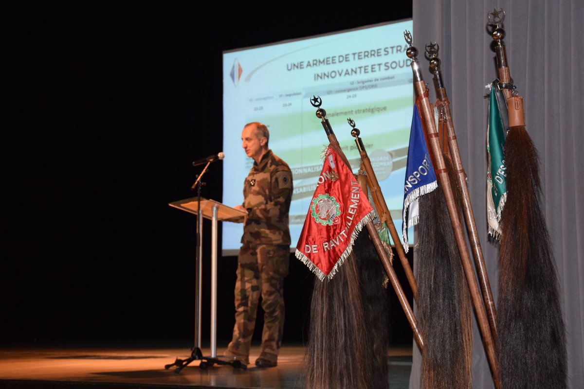 Chef de corps du 511e régiment du Train tweet media