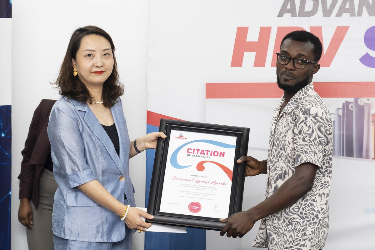 Essencemedilab's tweet photo. Our management team is shining the spotlight on our amazing staff! 

Congratulations to our award winners! You're the heartbeat of Essence Medical Lab! 

#EssenceMedicalLab #StaffRecognition #ManagementAwards https://t.co/OZL3iAx5K1