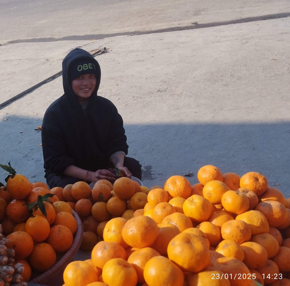 If my love is like an orange, come and taste it♥️♥️♥️