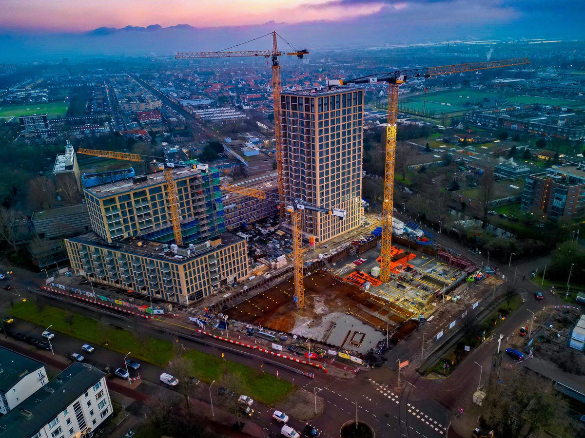 𝗠𝗼𝗼𝗶 𝗼𝗺 𝗼𝗻𝘀 𝗼𝗻𝘁𝘄𝗲𝗿𝗽 𝗿𝗲𝗮𝗹𝗶𝘁𝗲𝗶𝘁 𝘁𝗲 𝘇𝗶𝗲𝗻 𝘄𝗼𝗿𝗱𝗲𝗻 𝗶𝗻 𝗱𝗲𝗻 𝗛𝗮𝗮𝗴.

In opdracht van <a href="/sustayNL/">Sustay</a>, <a href="/staedion/">Staedion</a>  en de Vries en Verburg.

jmw-architecten.nl/portfolio/moer…