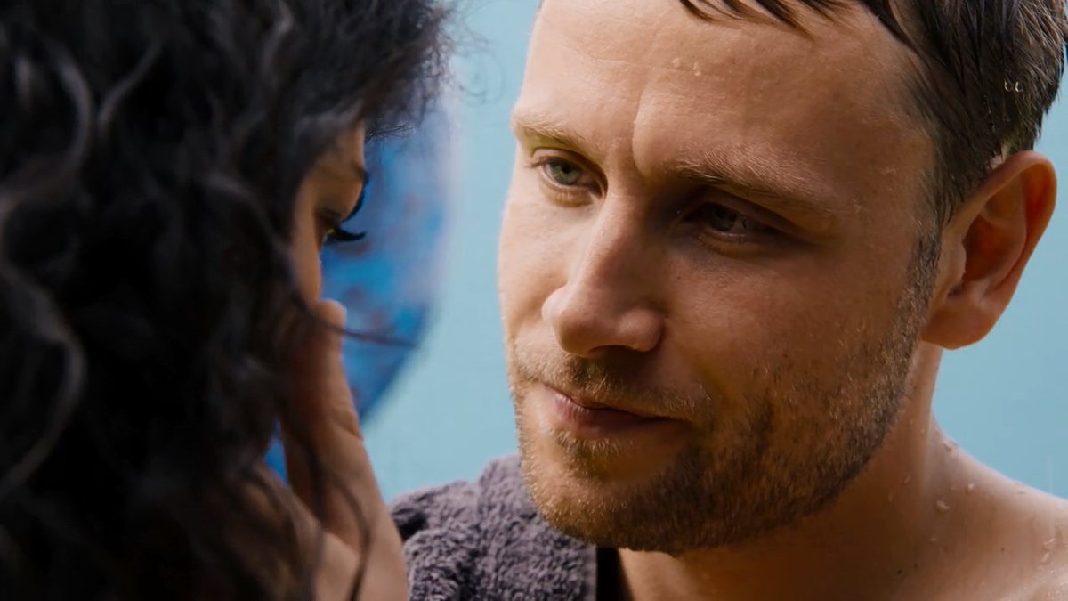 pagvis's tweet photo. “Sense8” təkcə fərdi bir hekayə deyil, eyni zamanda sistem, ədalət və insan hüquqları haqqında güclü mesajlar verən bir əsərdir. Bacılar qlobal problemləri fərdi hekayələrə ustalıqla birləşdiriblər. https://t.co/NVBxH4n3OA