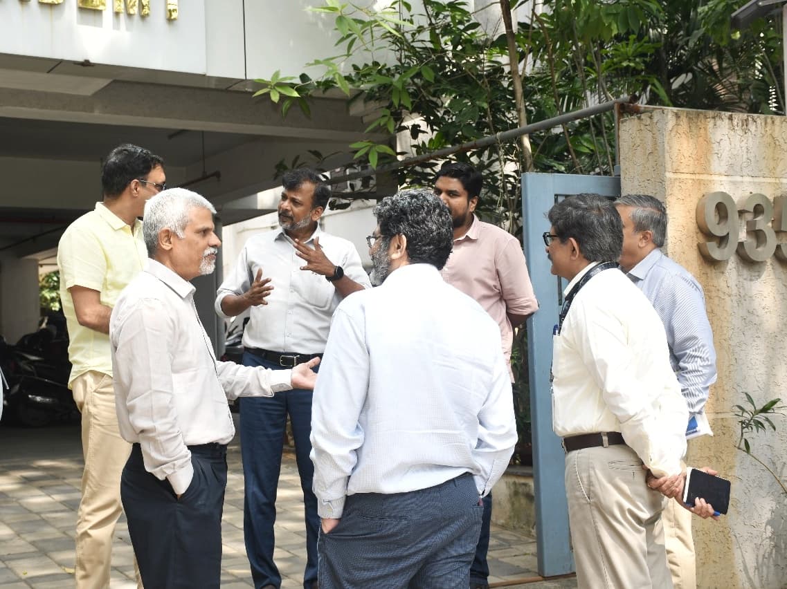 OfficersIAS's tweet photo. Officers IAS Academy had the privilege of hosting senior officials from The Hindu, including Editor in chief Mr. Suresh Nambath, CEO Mr. L. V. Navneeth, and Vice President Mr. Sridhar Aranala and Sr GM Mr. R A Babu vijay, for an insightful discussion on their newly launched bi-monthly magazine, Surf and Drive. This magazine aims to provide UPSC aspirants with essential updates and in-depth analysis, serving as a valuable resource in their preparation journey.  

During the visit, our Director, Mr. Israel Jebasingh had an engaging discussion with The Hindu team, sharing his valuable insights and suggestions about the magazine's content and its role in enhancing aspirants' preparation strategies.   

Officers IAS Academy extends its gratitude to The Hindu team for their visit and looks forward to future collaborations aimed at enriching the learning experience for aspiring civil servants.  #OfficersIASAcademy #TheHindu #UPSCPreparation #SurfAndDrive #CivilServices #UPSC2025 #UPSCAspirants #UPSCMotivation #UPSCResources #Collaboration #LearningExperience #CurrentAffairs #UPSCExam #UPSCJourney