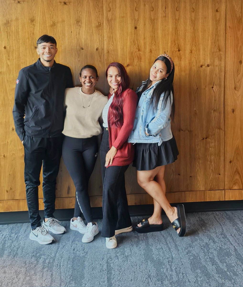 Fedogim's tweet photo. ¡Éxito para la gimnasia dominicana! 🇩🇴🎉 Julio Méndez, Yamilet Peña, Mery Luz Infante y María Román revalidaron su certificación como jueces internacionales 🤸‍♀️🌍 en el curso de la FIG en Ciudad de México 🇲🇽, del 15 al 20 de febrero. ¡Felicidades! 👏🏅 #Gimnasia https://t.co/0FkoRMbqgw