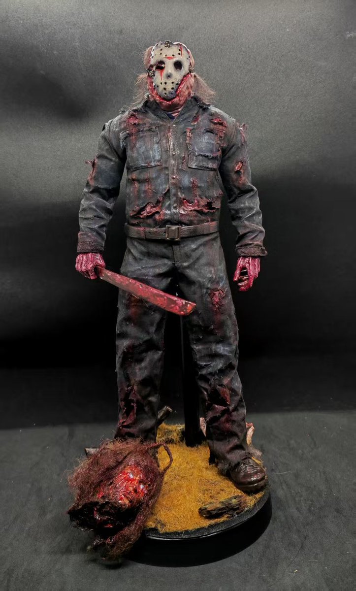 VoorheesGotMe's tweet photo. Another commission down! Destined for Germany 🇩🇪
#Threefinger from #WrongTurn and #JasonVoorhees from #FridayThe13th part 9 - both come loaded with accessories, and make a fantastic gory edition to any collection!
#horror #customfigures #FridayThe13th
#WrongTurn #JasonVoorhees https://t.co/vC7xV9FKD5