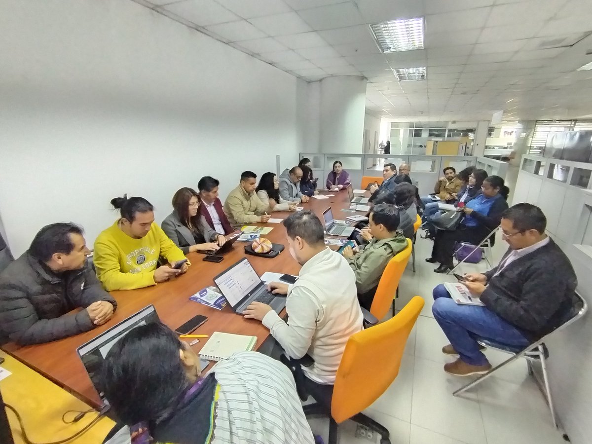 Copisaec's tweet photo. En el marco del #SISAN, autoridades y equipo técnico de #COPISA mantienen una reunión con representantes de la Subsecretaría de Promoción, Salud Intercultural e Igualdad de @Salud_Ec para contribuir en la disminución de la desnutrición y mal nutrición crónica infantil.
#COPISA https://t.co/Ogj1yjiUnv
