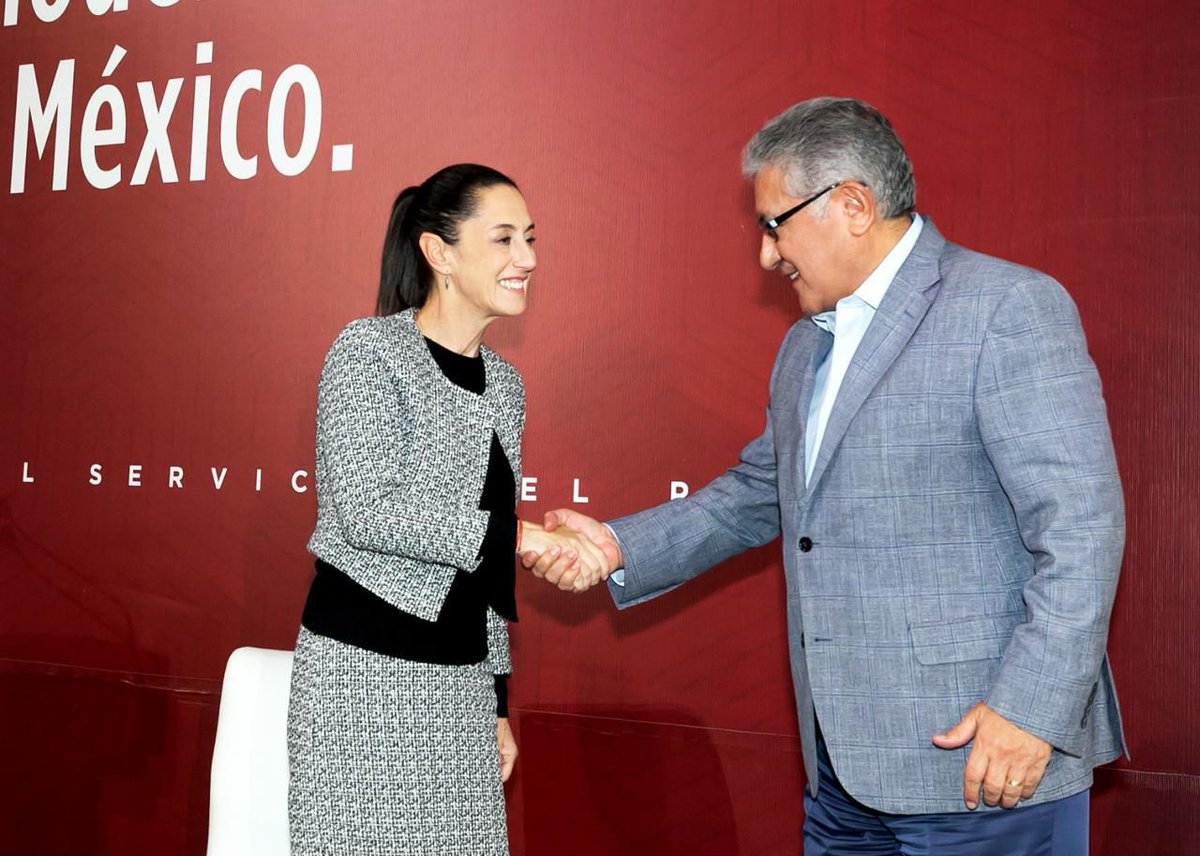 RamirezMiguel64's tweet photo. El #SNTE, dirigido por el Mtro. Alfonso Cepeda respalda la estrategia #MéxicoTeAbraza, de la Presidenta @Claudiashein, para proteger a connacionales repatriados. ¡No están solos! Las y los maestros de 🇲🇽 los esperamos con las escuelas y los brazos abiertos https://t.co/fN9Uymvgk8 https://t.co/3nkuHfXdbt