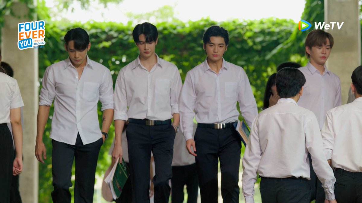 BBVERs_WORLD's tweet photo. แล้วพี่หมอต้นฟ้าเขาก็งอนจริงๆๆนะนั่นอะ 3หมอที่กำลังเดินอยู่ตรงนั้นอะ หันกลับมามองพี่หมอต้นฟ้าลูกชั้นหน่อยได้ไหม55555 แกงอนจนจะร้องไห้แล้วนั่น 😅❤️

SPECIAL LOVE IS  EVERYWHERE 
#FourEverYouSpecialClip https://t.co/mEVmGbzZNe