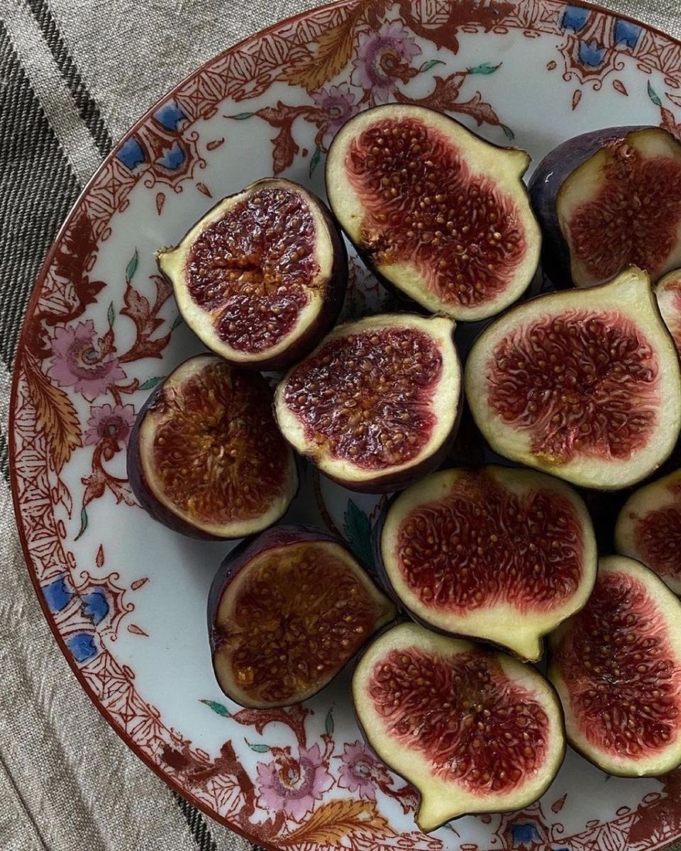 muzehherdir's tweet photo. üstüne yemin edilecek kadar güzelsin gerçekten.. https://t.co/ZptMegh473