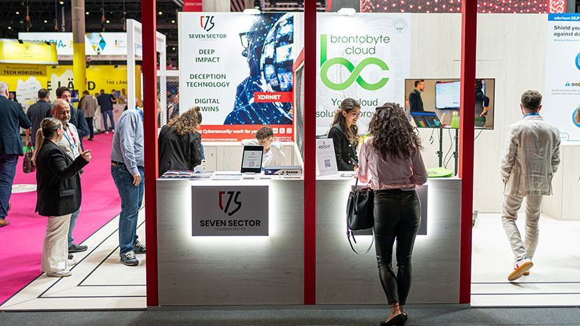 Agència de Ciberseguretat de Catalunya (@ciberseguracat) on Twitter photo Ets una empresa o entitat catalana de #ciberseguretat?
Obrim la convocatòria per formar part del Pavelló que l'Agència tindrà al Barcelona Cybersecurity Congress 2025 el pròxim mes de maig a la <a href="/Fira_Barcelona/">Fira Barcelona</a>.
Sota el lema 'Construint un futur segur per a les indústries', Ets una empresa o entitat catalana de #ciberseguretat?
Obrim la convocatòria per formar part del Pavelló que l'Agència tindrà al Barcelona Cybersecurity Congress 2025 el pròxim mes de maig a la <a href="/Fira_Barcelona/">Fira Barcelona</a>.
Sota el lema 'Construint un futur segur per a les indústries',
