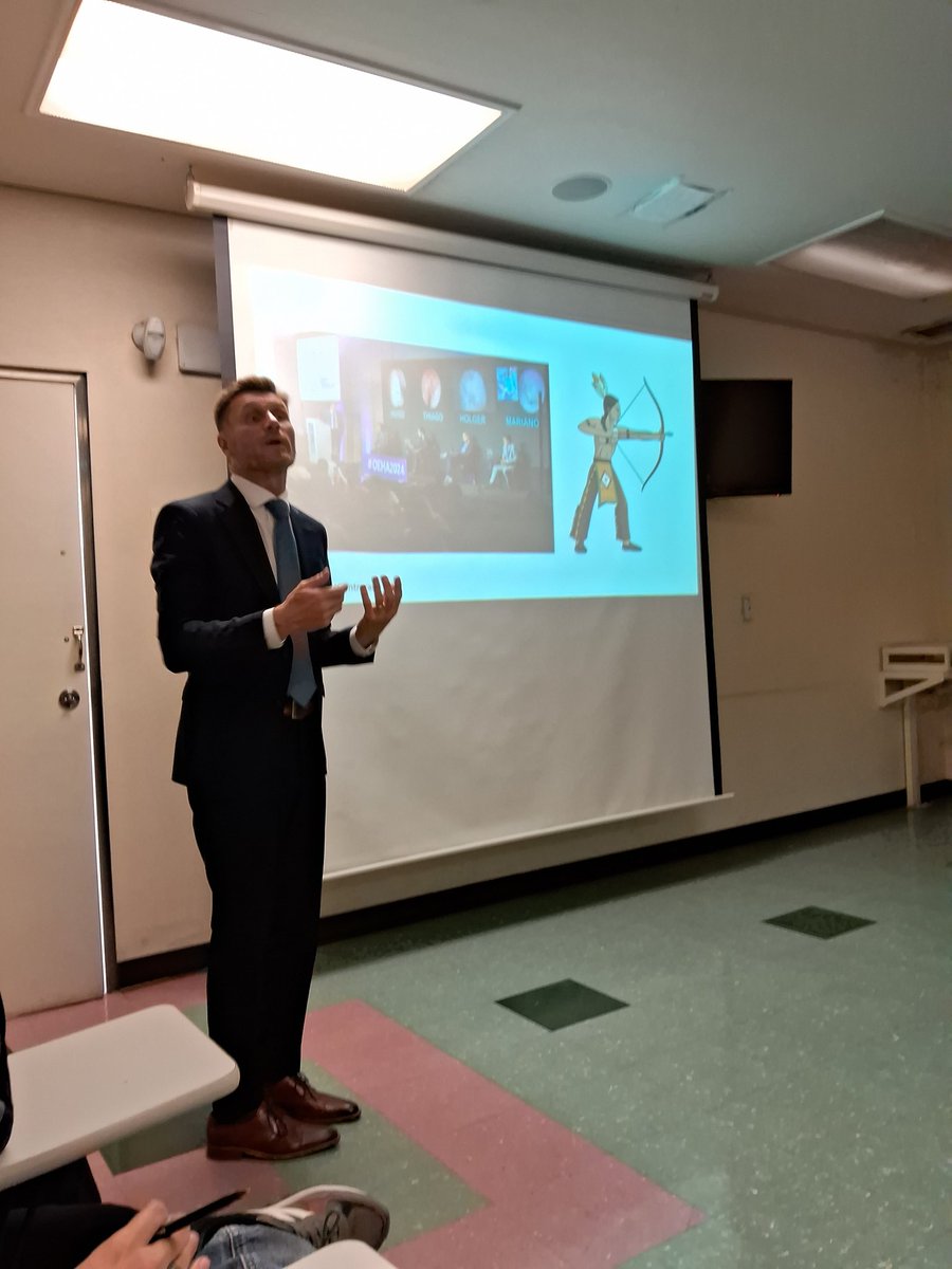 JDPE2025's tweet image. Maravillosa presentación del Dr. Pablo Contreras en curso enucleación prostática en Congreso ANUER 2025