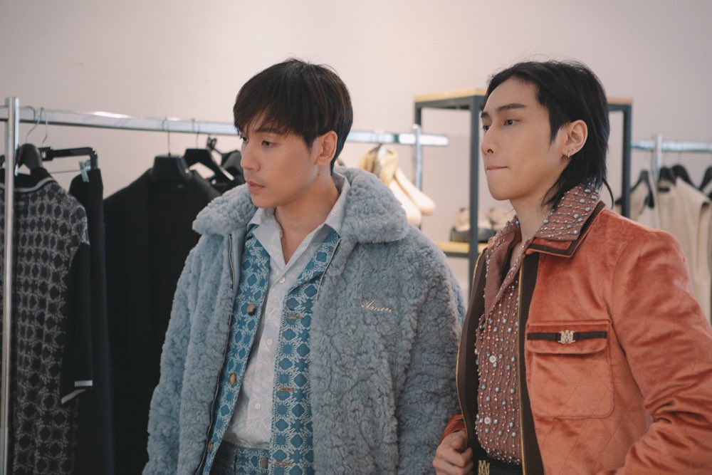 mintmag_th's tweet image. หล่อมาแต่ไกล! ส่งภาพหล่อของสองหนุ่ม #เจษไบเบิ้ล ในลุคปังพร้อมร่วมปารีสแฟชั่นวีคแรกของทั้งคู่ใน #AMIRI Autumn Winter 2025 fashion show ที่จะเกิดขึ้นคืนนี้เวลา ตี 01.30 น. 💚

#AMIRIxJesBible
#BibleWichapas
#jesjpp 
#MintNews