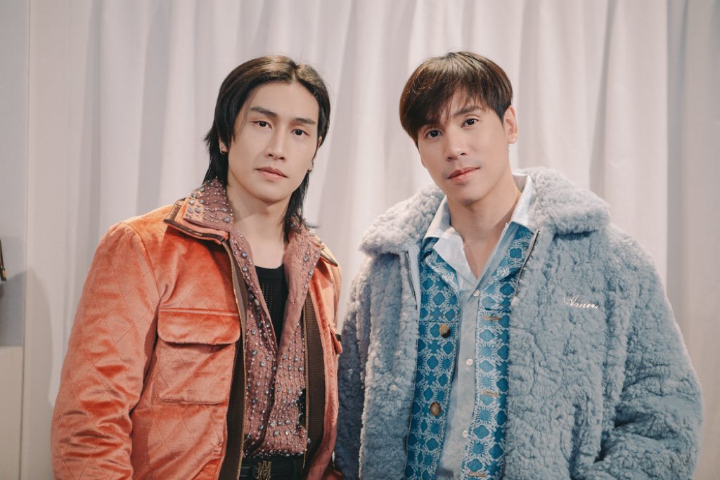 mintmag_th's tweet image. หล่อมาแต่ไกล! ส่งภาพหล่อของสองหนุ่ม #เจษไบเบิ้ล ในลุคปังพร้อมร่วมปารีสแฟชั่นวีคแรกของทั้งคู่ใน #AMIRI Autumn Winter 2025 fashion show ที่จะเกิดขึ้นคืนนี้เวลา ตี 01.30 น. 💚

#AMIRIxJesBible
#BibleWichapas
#jesjpp 
#MintNews